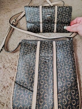GUESS Black & Tan Logo-Print Crossbody Duo